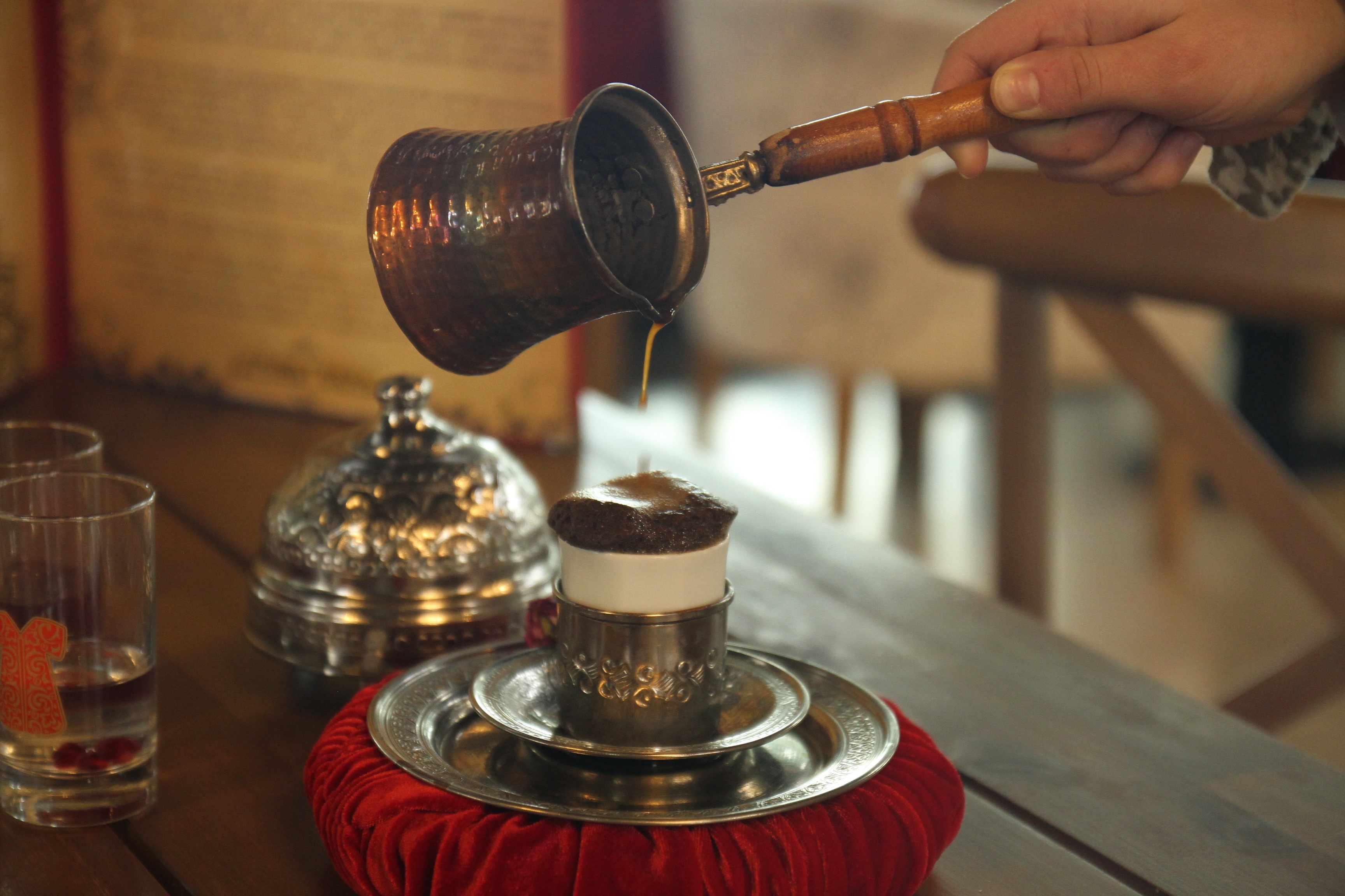 Sultan Kahvesi maneviyatıyla gönüllere dokunuyor